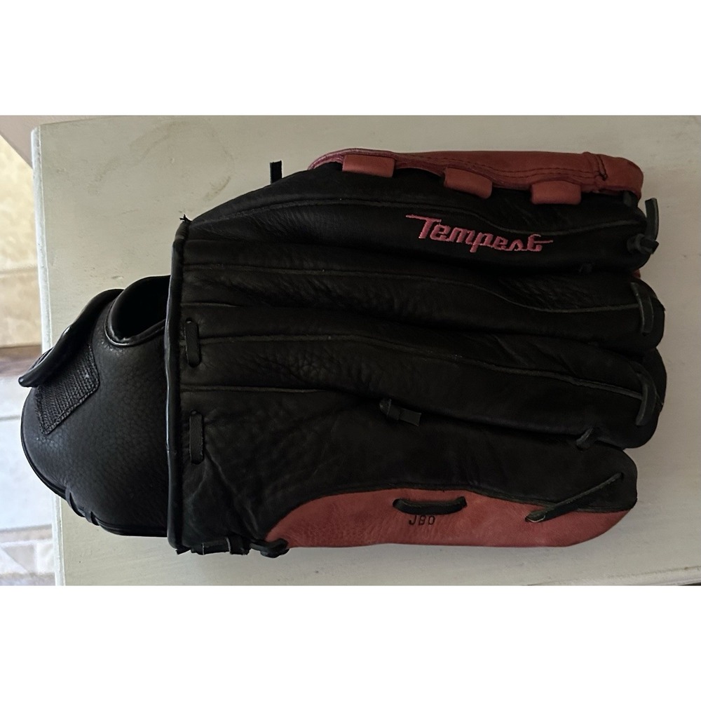 Wilson Softball Glove Womens A0562 13" Fastpitch  Left Hand Throw Tempest - Picture 3 of 10